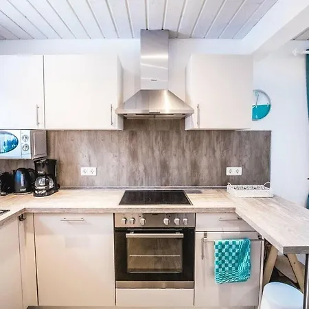Holiday home A Gem Of A Modern Retreat