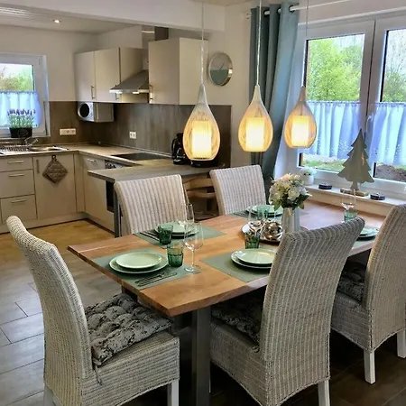 Holiday home A Gem Of A Modern Retreat *